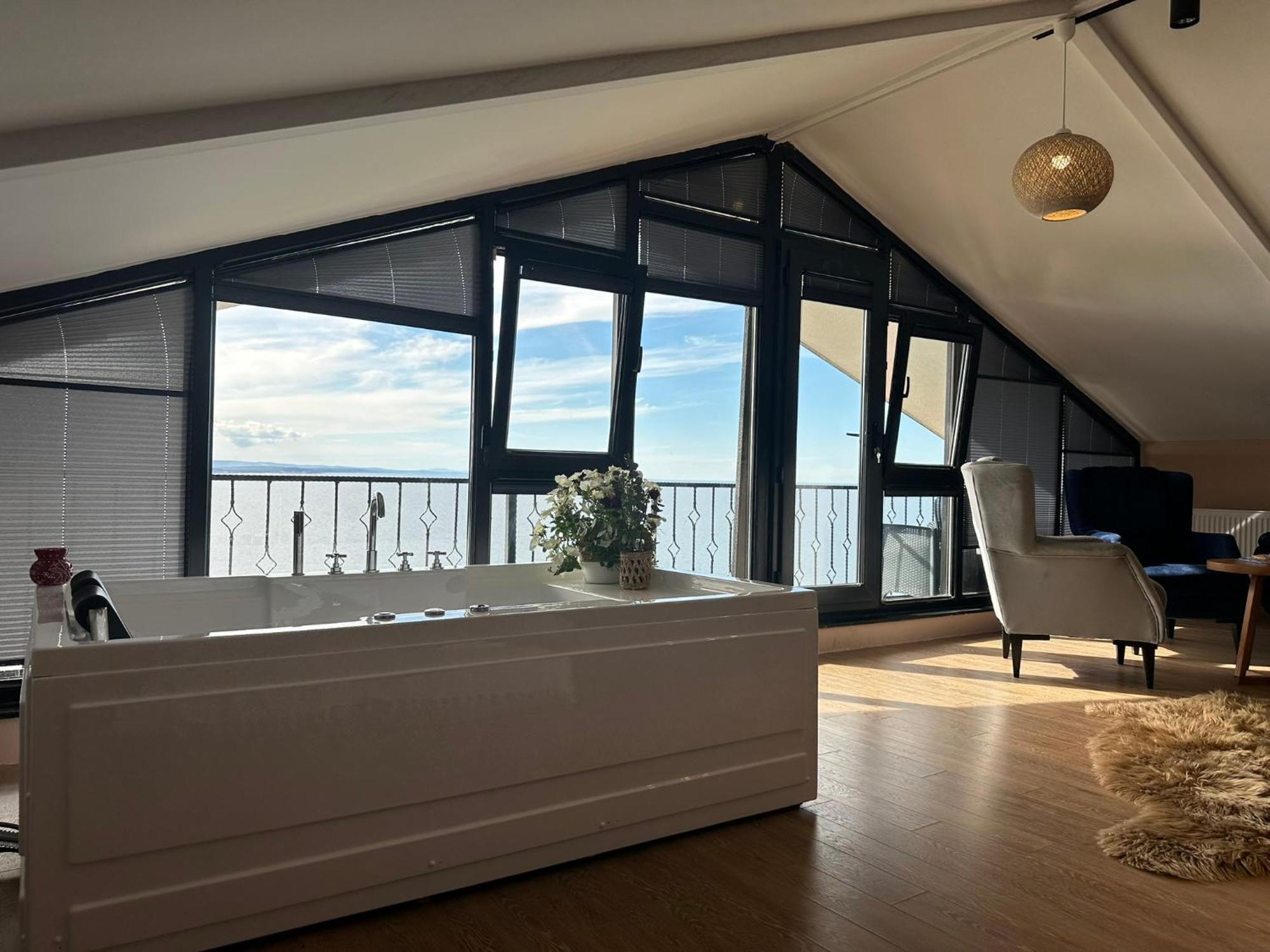 Marina Fener Hotel Istanbul Airport Karaburun  Eksteriør billede