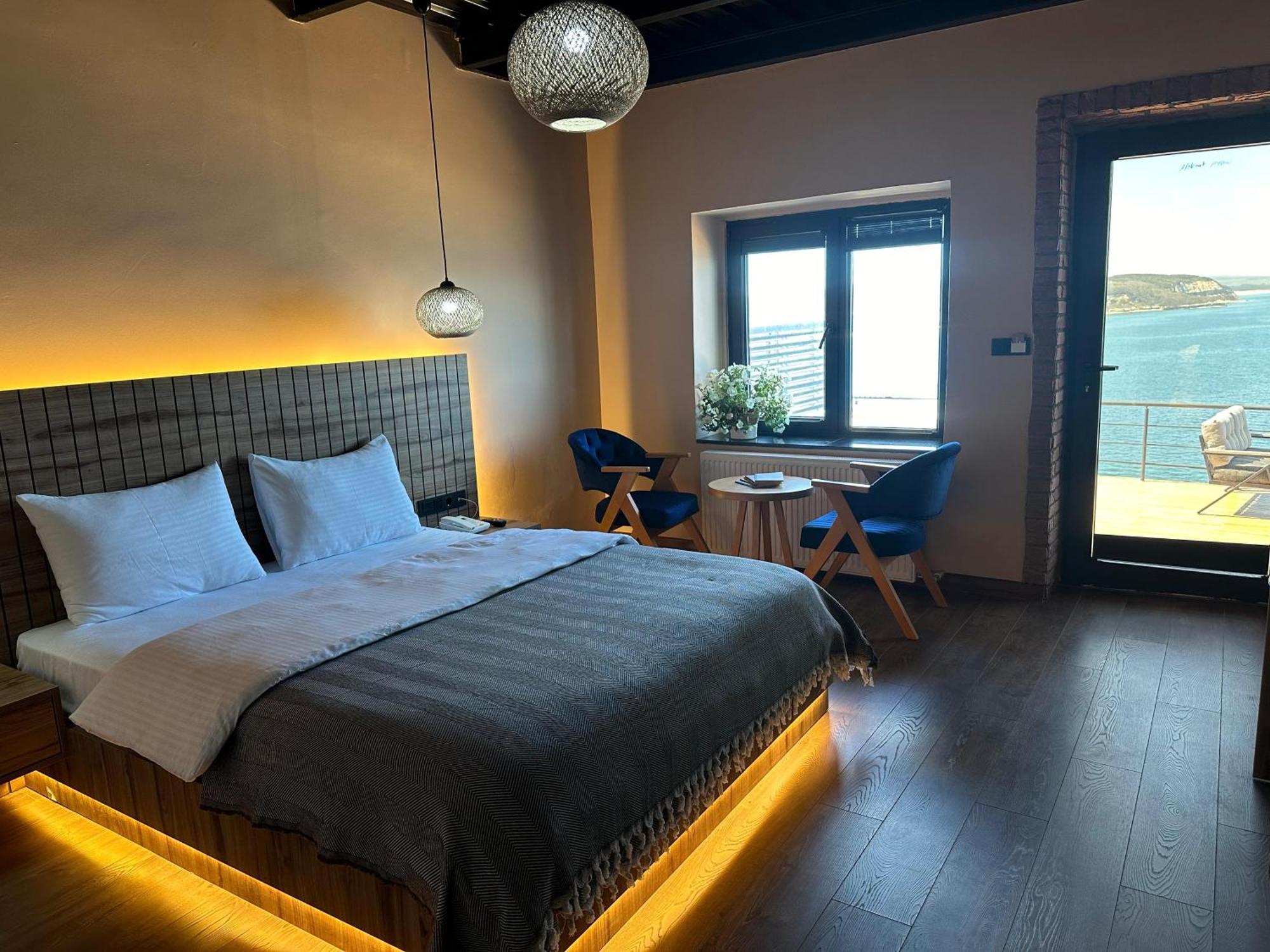 Marina Fener Hotel Istanbul Airport Karaburun  Eksteriør billede