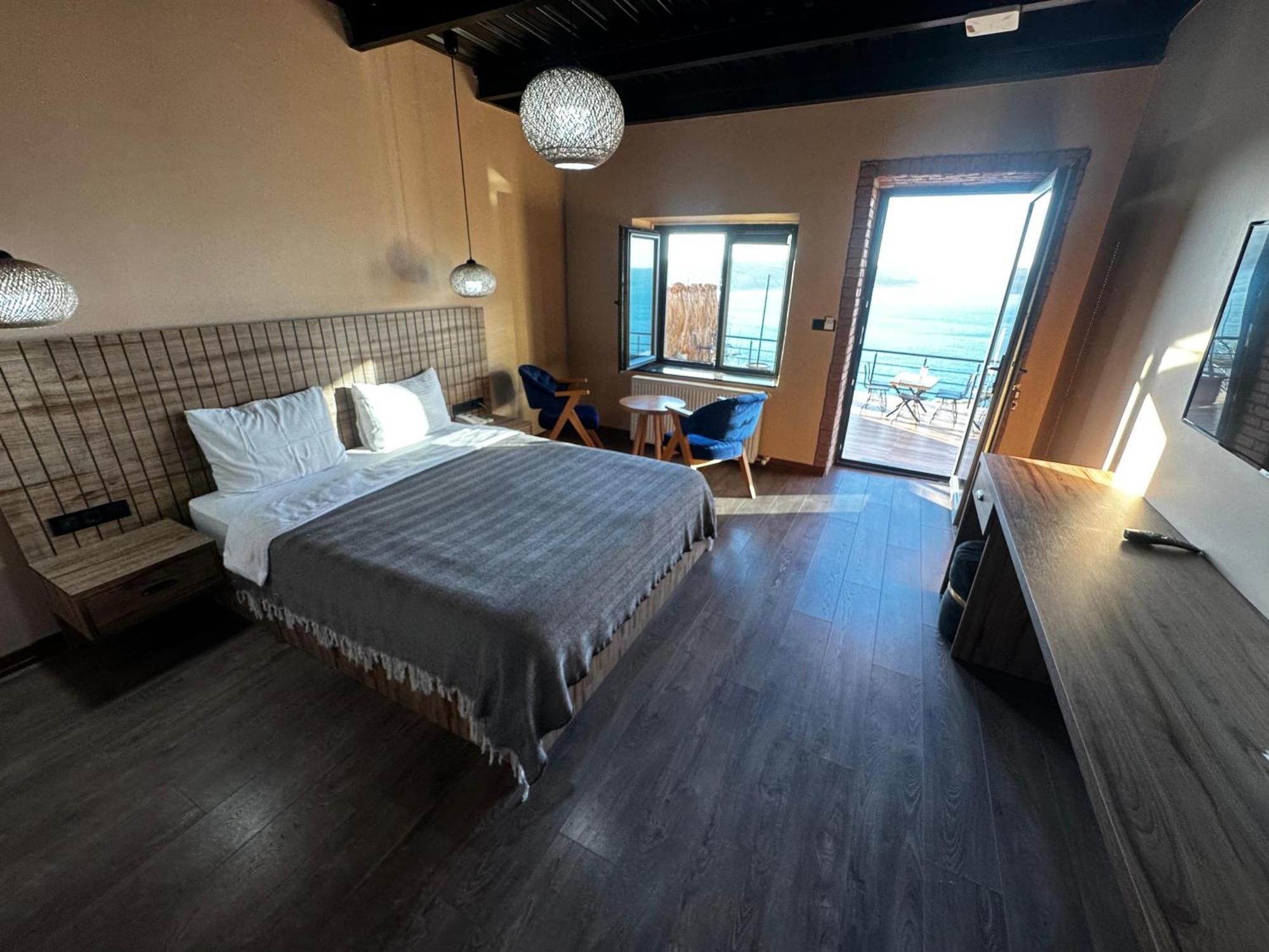 Marina Fener Hotel Istanbul Airport Karaburun  Eksteriør billede